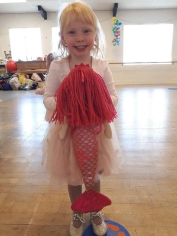 Tiny Acorns Tiny Acorns